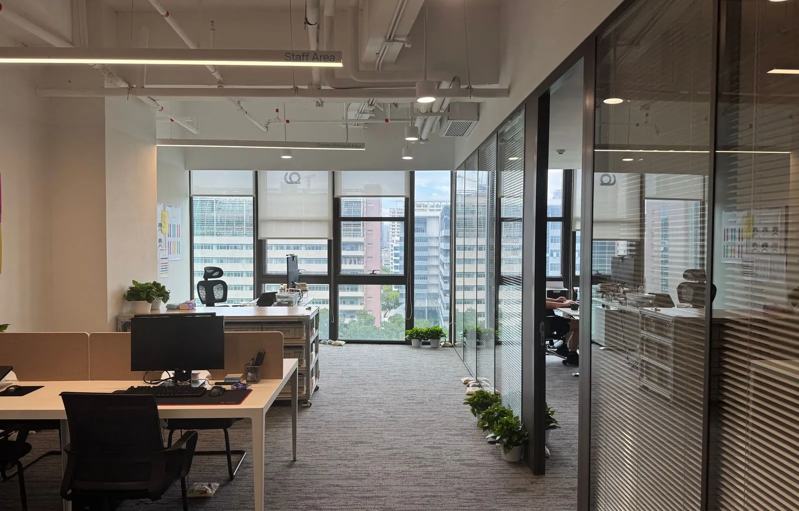 Empty office space deep cleaned and ready for tenant move-in